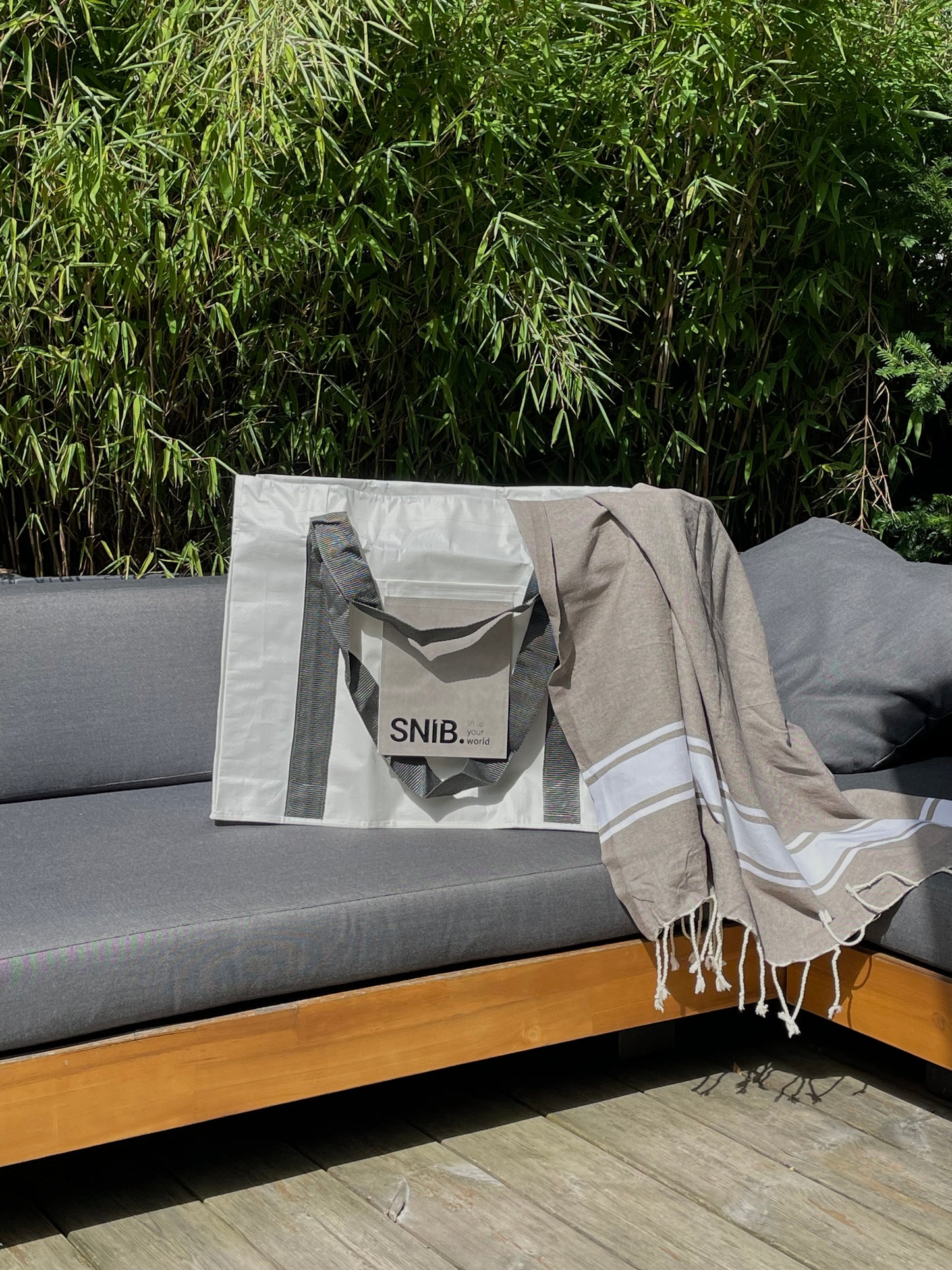 STRANDLIV x SNIB Fouta Taupe und ClassicBAG Simply White